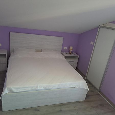 Apartman Vidas Palit Luaran gambar