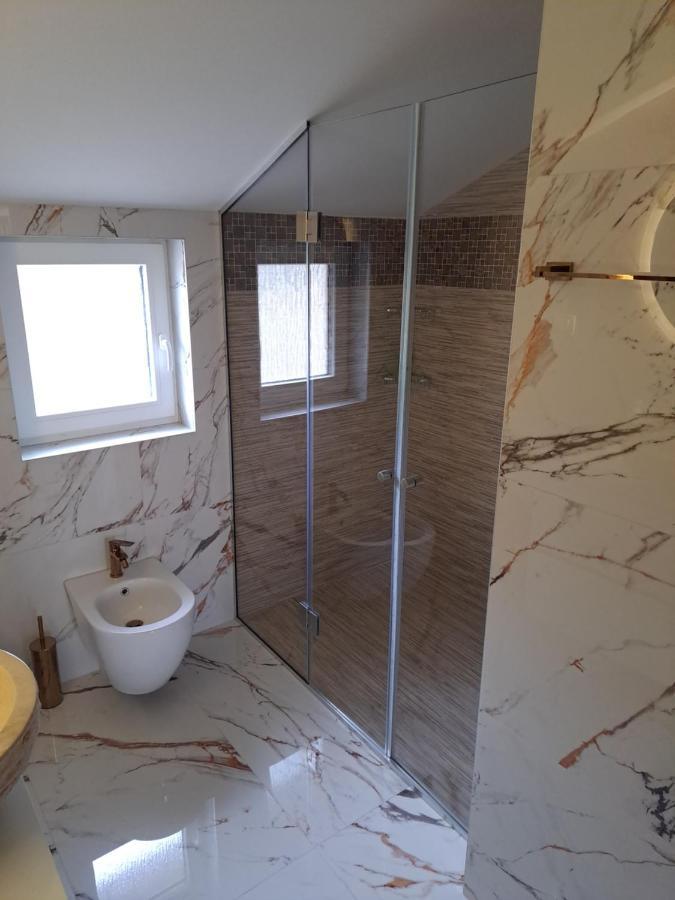 Apartman Vidas Palit Luaran gambar